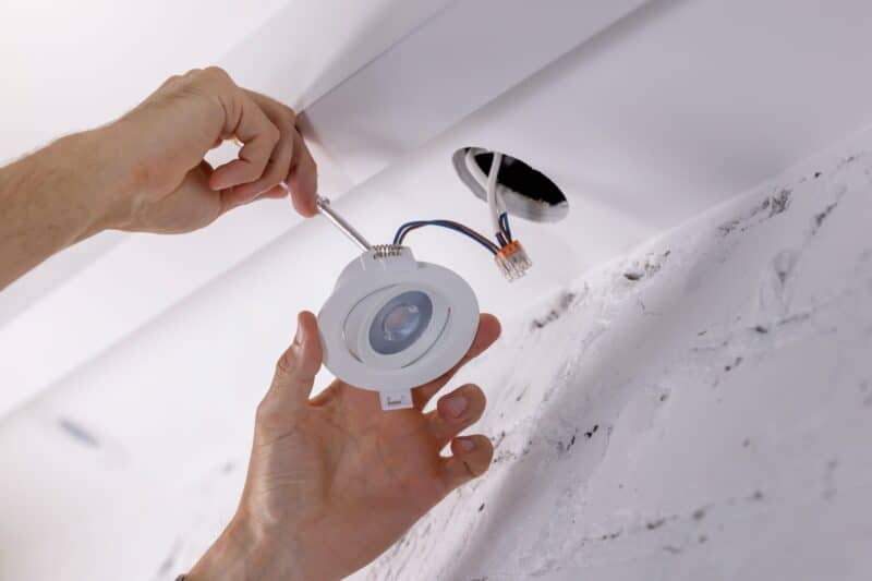 Light Fixture Repair and Installation